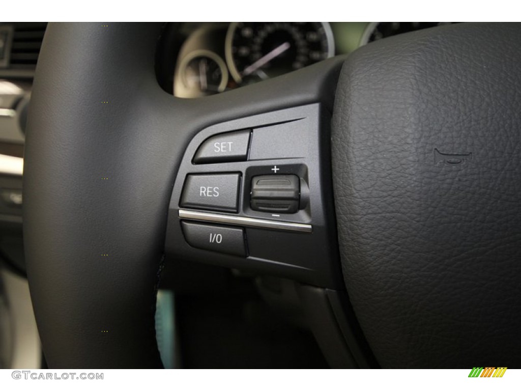 2013 BMW 5 Series 535i Sedan Controls Photo #69756889