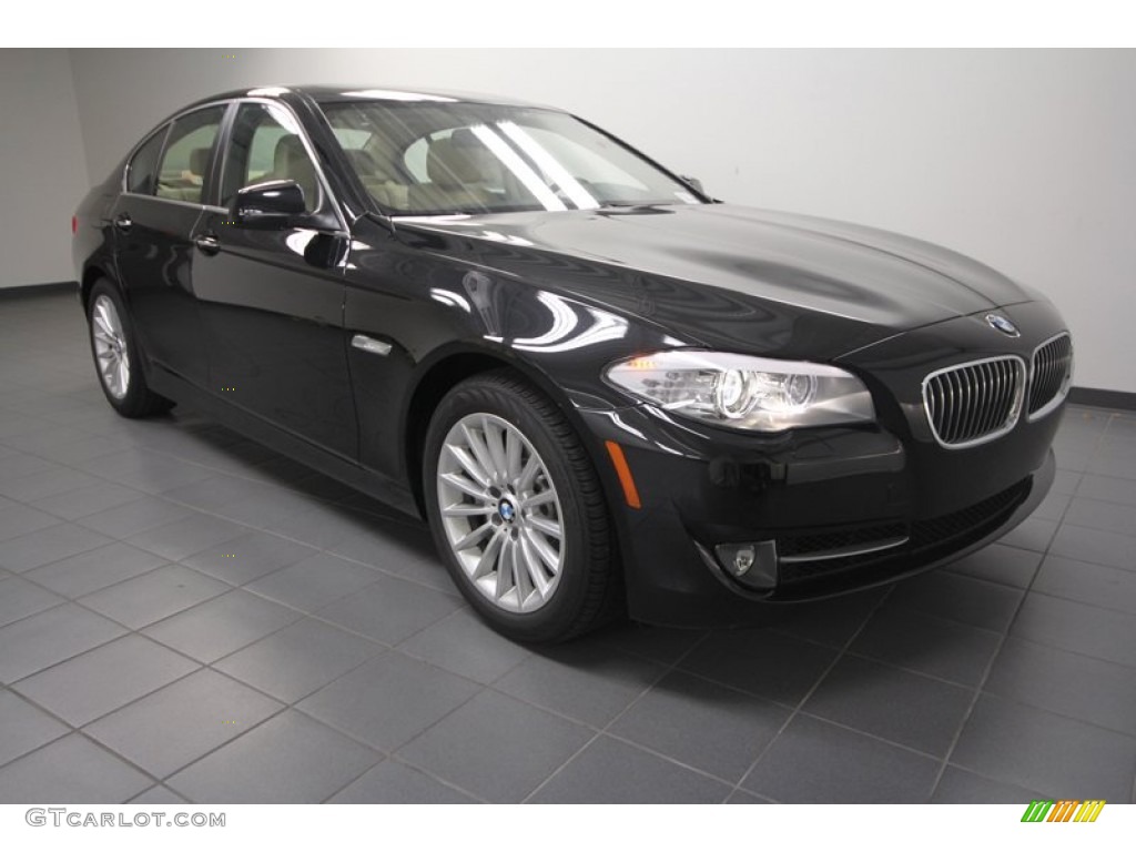 2013 5 Series 535i Sedan - Black Sapphire Metallic / Venetian Beige photo #1