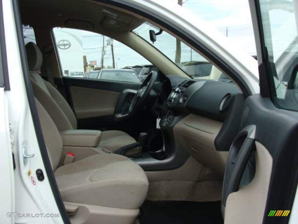 2007 RAV4 Limited 4WD - Super White / Taupe photo #8