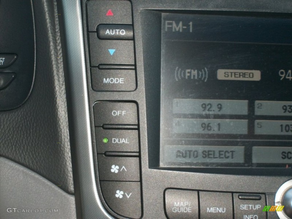 2005 Acura TL 3.2 Controls Photo #69761272