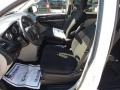Stone White - Grand Caravan SE Photo No. 11