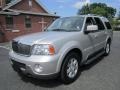 2004 Silver Birch Metallic Lincoln Navigator Luxury 4x4  photo #2