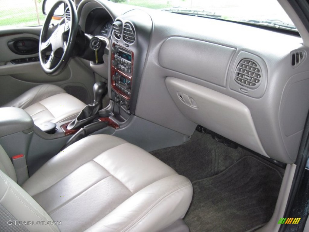 2002 Oldsmobile Bravada AWD Pewter Dashboard Photo #69763510