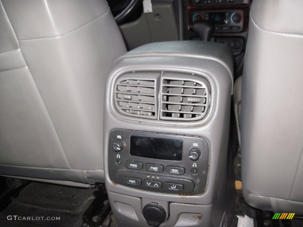 2002 Oldsmobile Bravada AWD Controls Photo #69763575