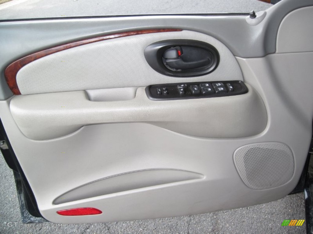 2002 Oldsmobile Bravada AWD Door Panel Photos