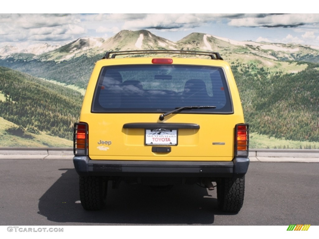 2000 Cherokee Sport 4x4 - Solar Yellow / Agate Black photo #8