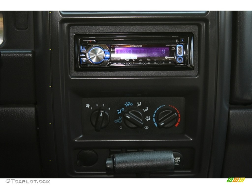 2000 Cherokee Sport 4x4 - Solar Yellow / Agate Black photo #11