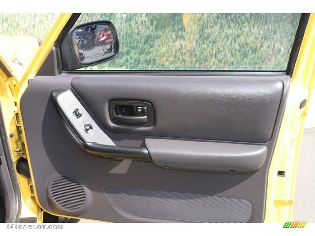 2000 Cherokee Sport 4x4 - Solar Yellow / Agate Black photo #16