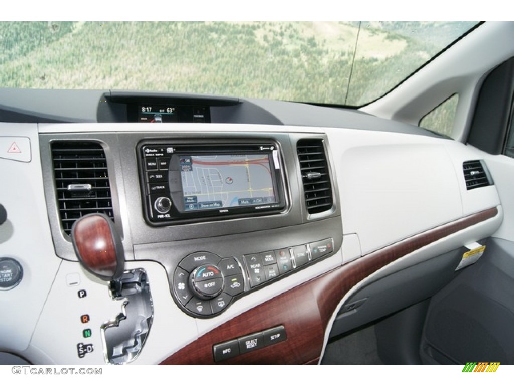 2013 Toyota Sienna XLE Light Gray Dashboard Photo #69771550