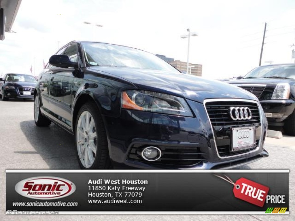 2013 A3 2.0 TFSI - Deep Sea Blue Pearl Effect / Light Gray photo #1