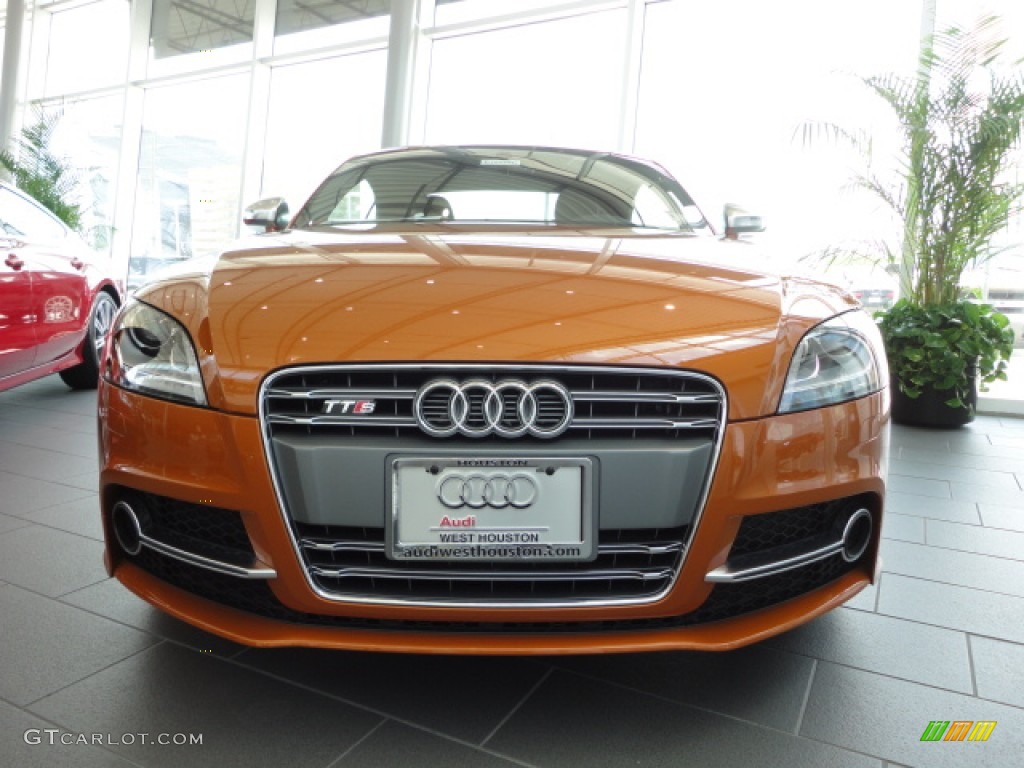 2013 TT S 2.0T quattro Coupe - Somoa Orange Metallic / Black/Orange photo #2