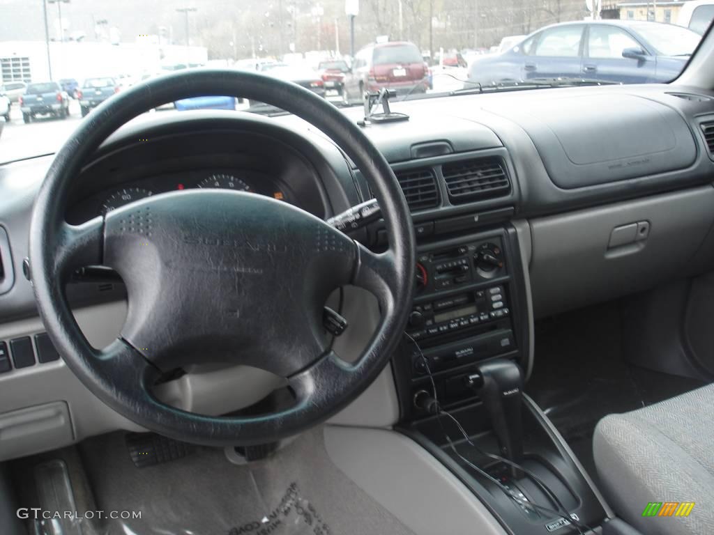 2001 Forester 2.5 L - Silverthorn Metallic / Gray photo #11