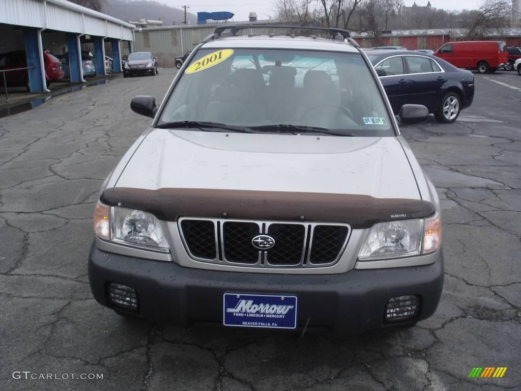 2001 Forester 2.5 L - Silverthorn Metallic / Gray photo #14
