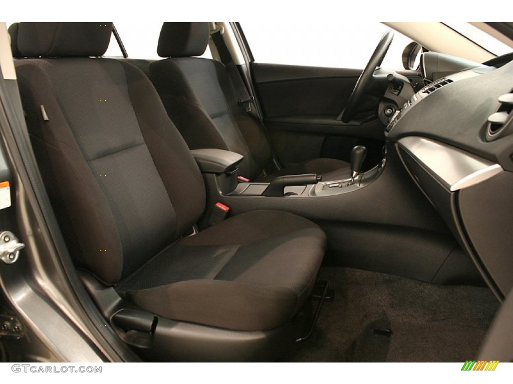 2011 MAZDA3 i Touring 4 Door - Graphite Mica / Black photo #13