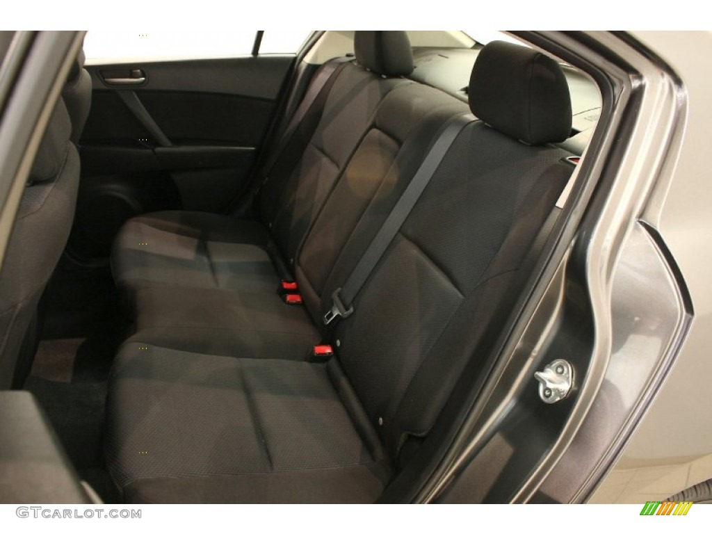 2011 MAZDA3 i Touring 4 Door - Graphite Mica / Black photo #15