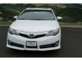 Super White - Camry SE Photo No. 3