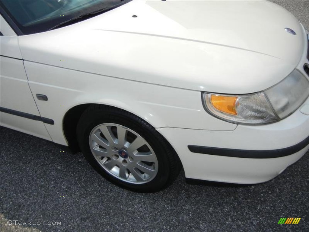 2002 9-5 Linear Sedan - Polar White / Charcoal Grey photo #17