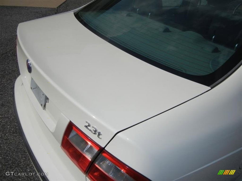 2002 9-5 Linear Sedan - Polar White / Charcoal Grey photo #33