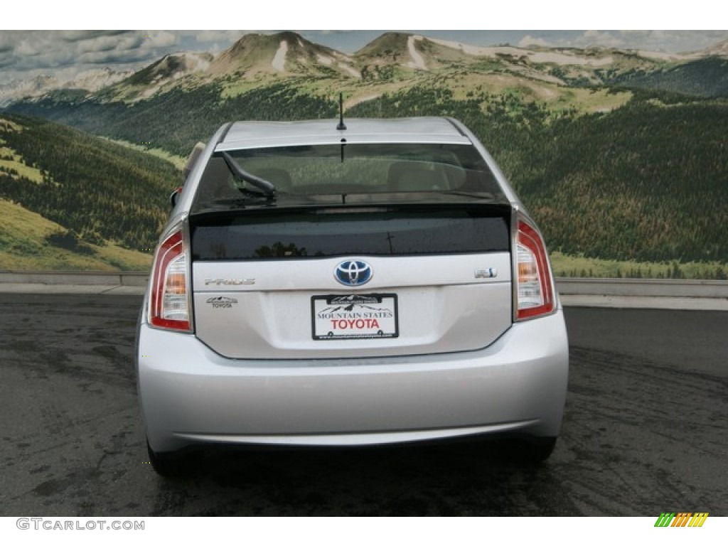 2012 Prius 3rd Gen Two Hybrid - Classic Silver Metallic / Misty Gray photo #4