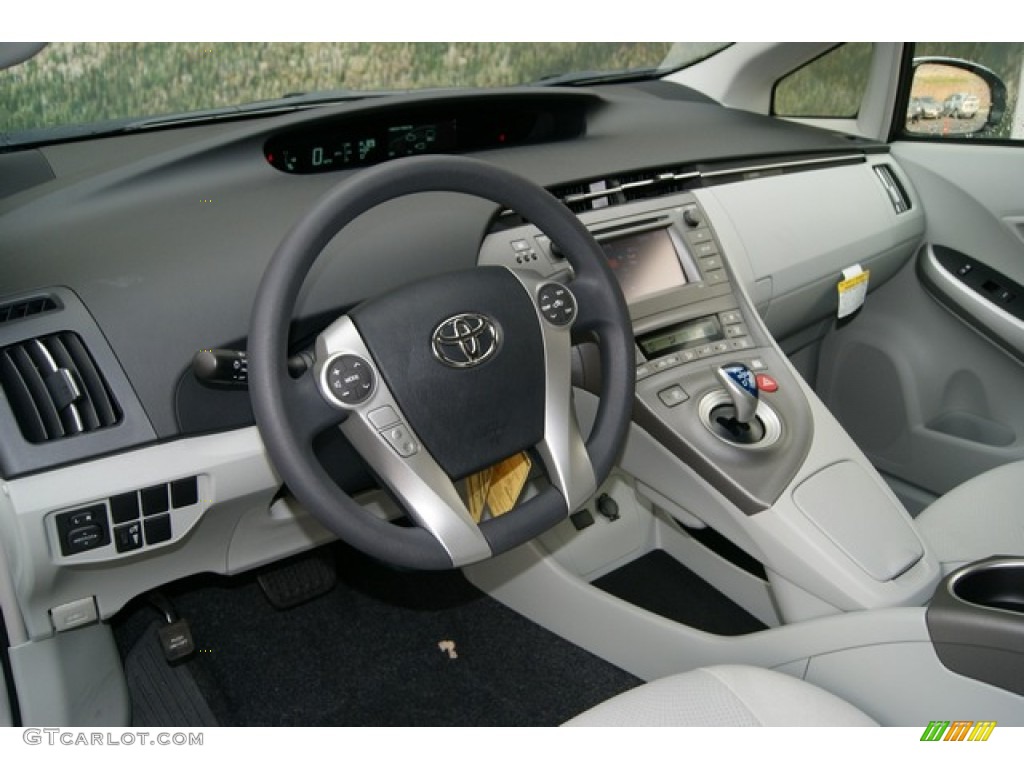 2012 Prius 3rd Gen Two Hybrid - Classic Silver Metallic / Misty Gray photo #5