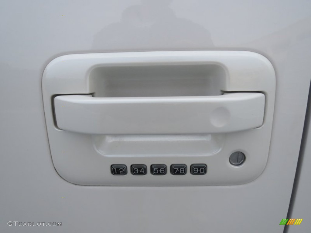 2011 F150 Lariat SuperCrew - Oxford White / Pale Adobe photo #18