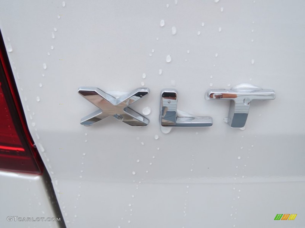 2013 Ford Explorer XLT EcoBoost Marks and Logos Photos