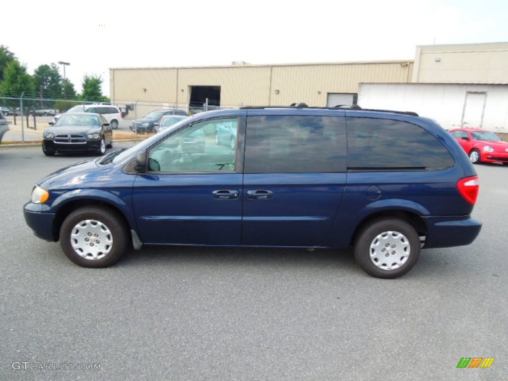 2003 Town & Country LX - Midnight Blue Pearl / Taupe photo #4