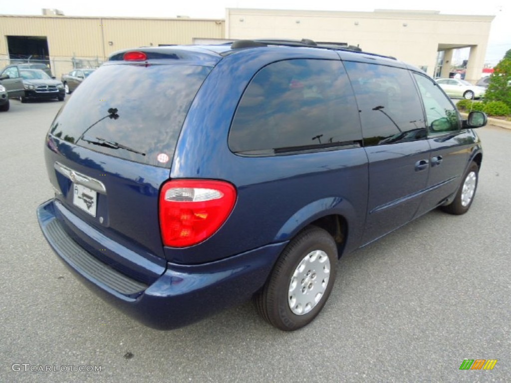 2003 Town & Country LX - Midnight Blue Pearl / Taupe photo #6