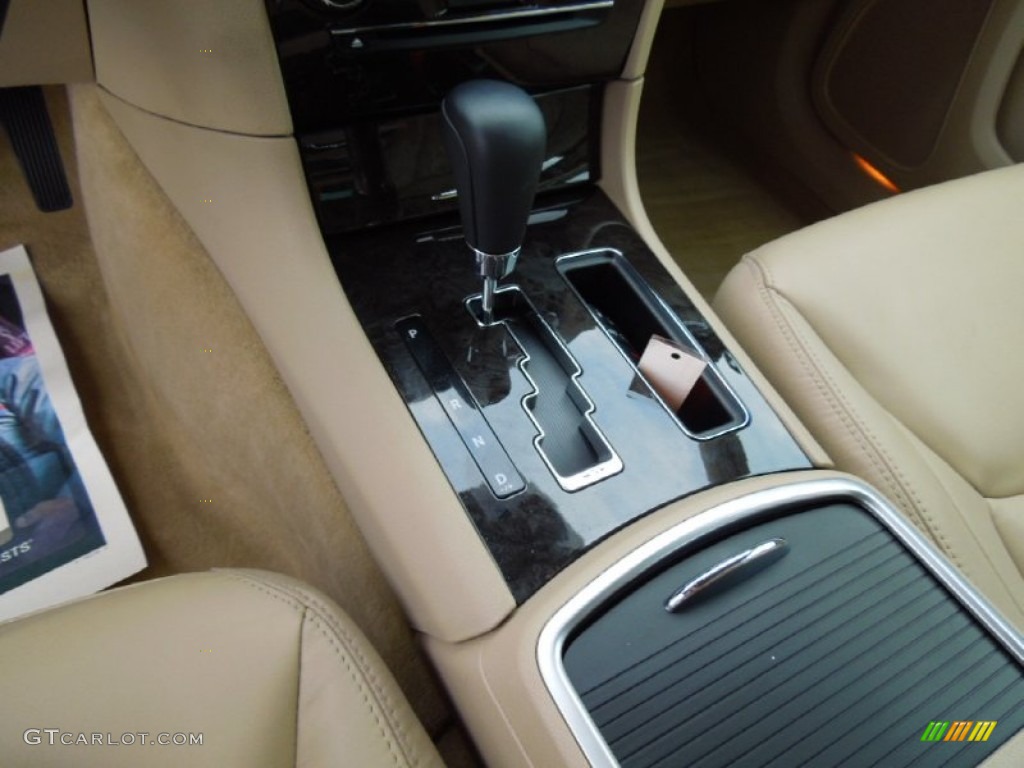2011 Chrysler 300 Limited Transmission Photos