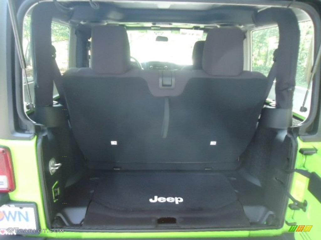 2013 Wrangler Sport 4x4 - Gecko Green / Black photo #19