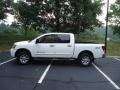 White - Titan SE Crew Cab 4x4 Photo No. 4