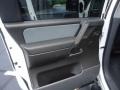 White - Titan SE Crew Cab 4x4 Photo No. 27