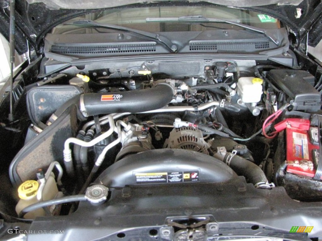 2007 Dodge Dakota SLT Quad Cab 4x4 4.7 Liter OHV 16-Valve V8 Engine Photo #69792340