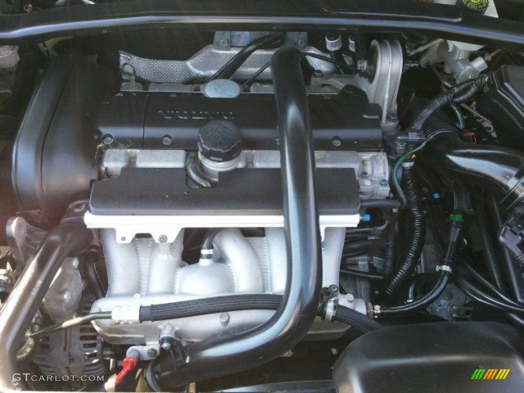 2004 Volvo XC90 2.5T Engine Photos