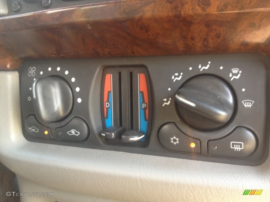 2005 Impala LS - Sport Red Metallic / Neutral Beige photo #31