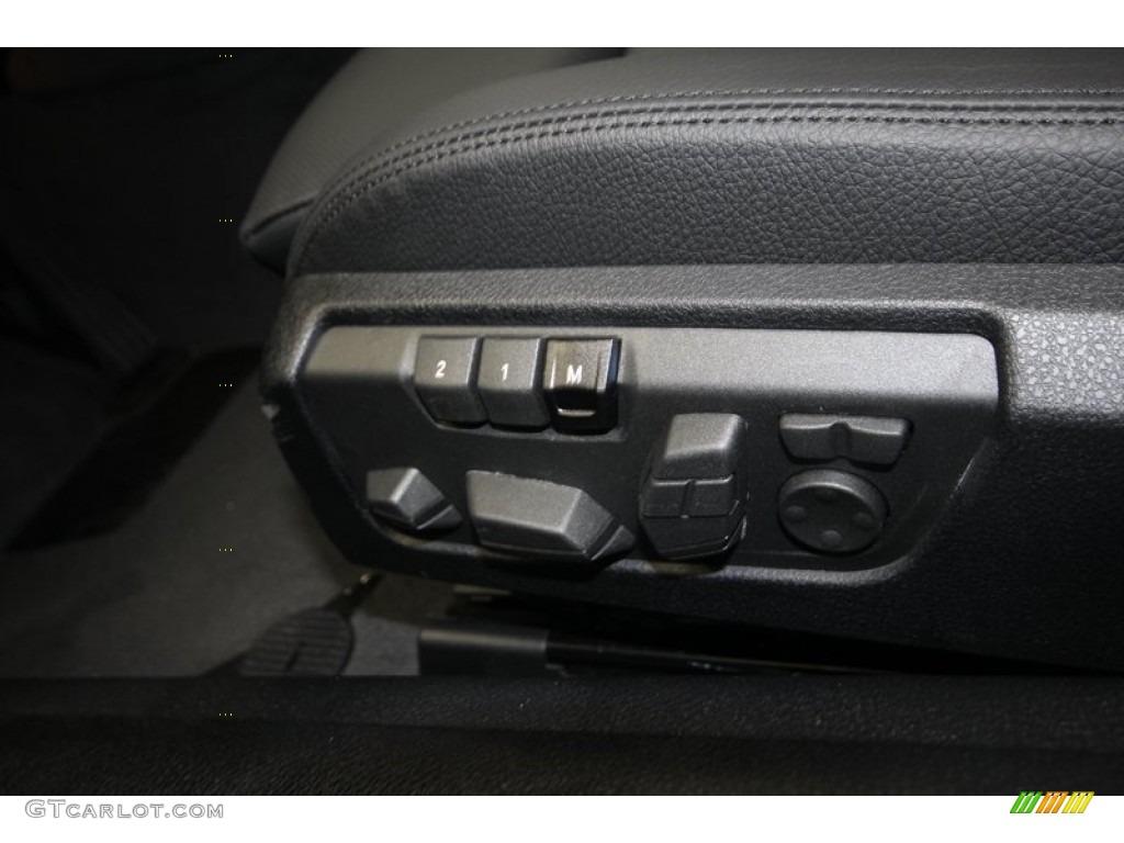 2013 BMW 6 Series 640i Convertible Controls Photo #69794698
