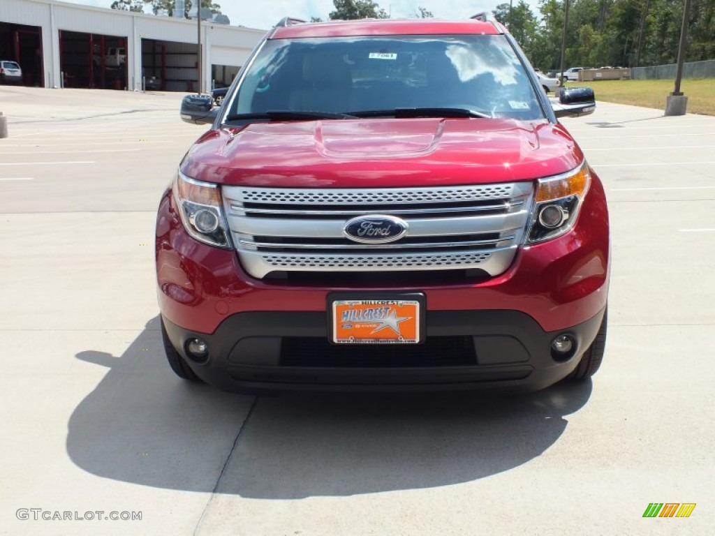 2013 Explorer XLT - Ruby Red Metallic / Medium Light Stone photo #10