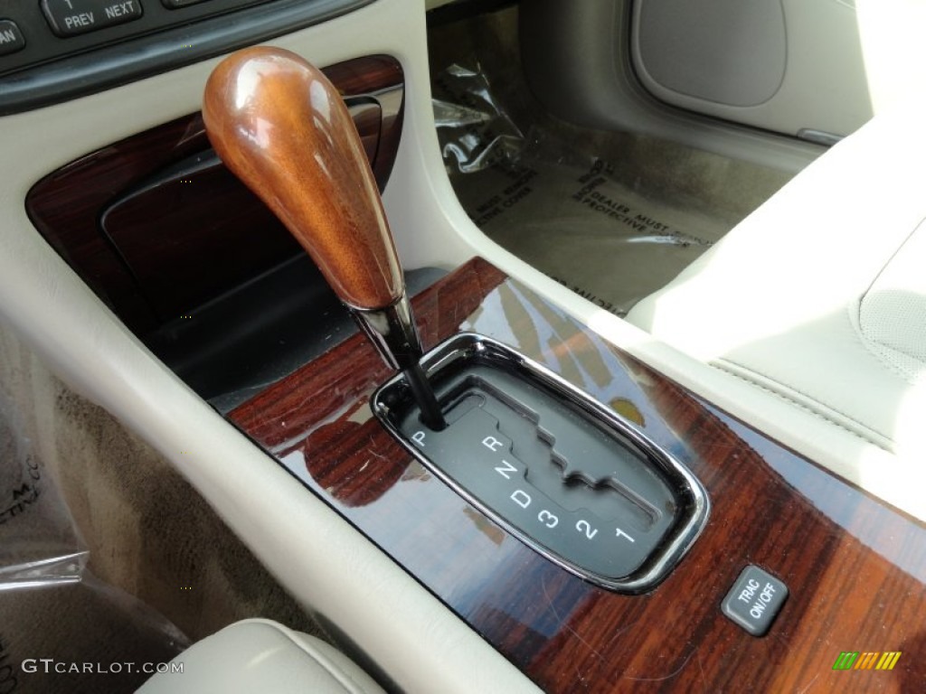 2005 Cadillac DeVille DTS Transmission Photos