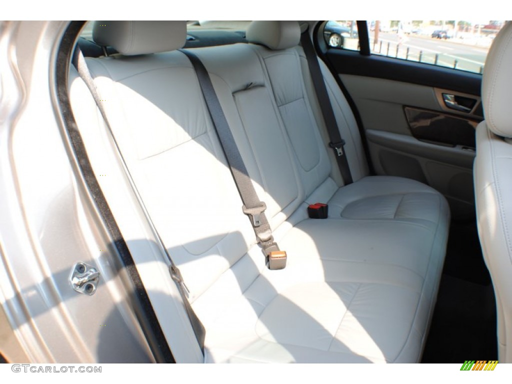 2009 Jaguar XF Luxury Rear Seat Photo #69798412