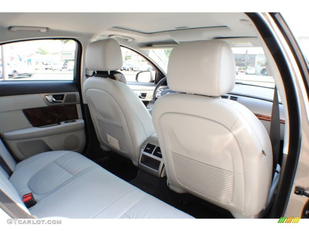 2009 Jaguar XF Luxury Rear Seat Photo #69798421