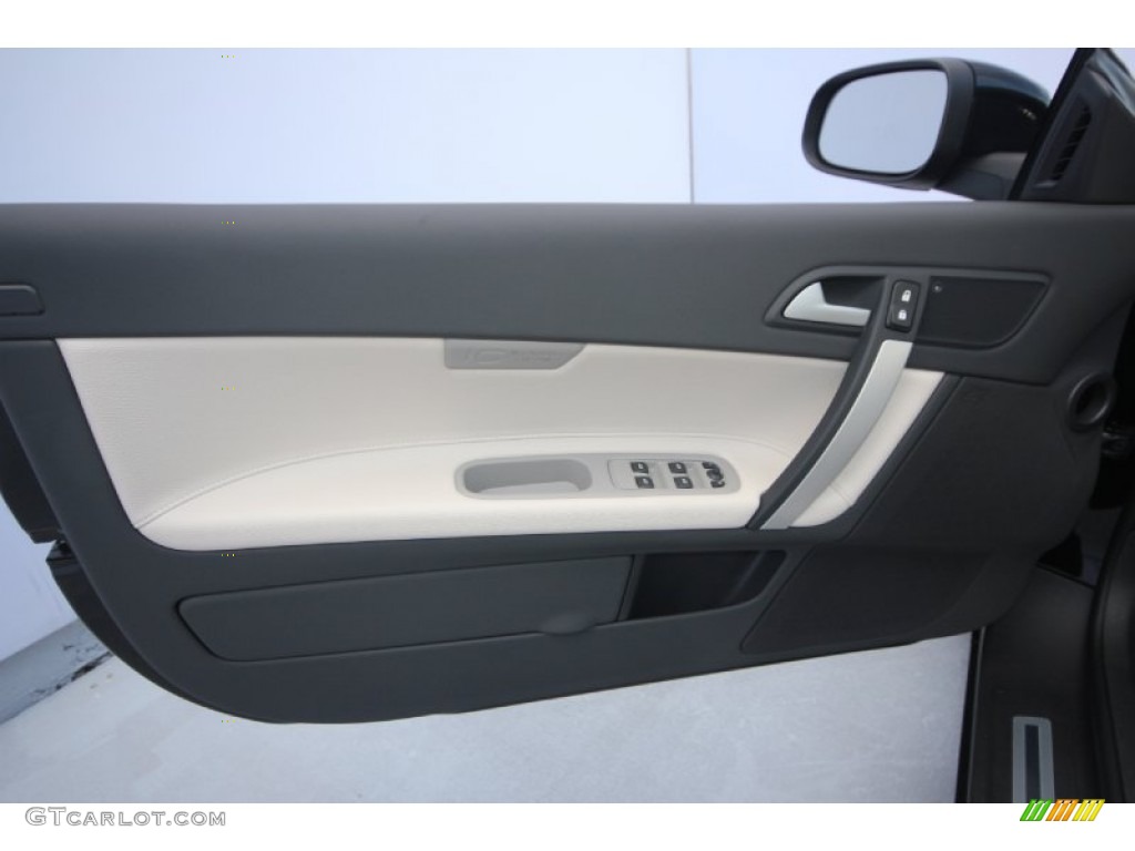 2013 Volvo C70 T5 Cacao/Off Black Door Panel Photo #69800608