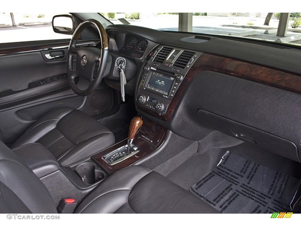 2011 Cadillac DTS Standard DTS Model Ebony Dashboard Photo #69801175