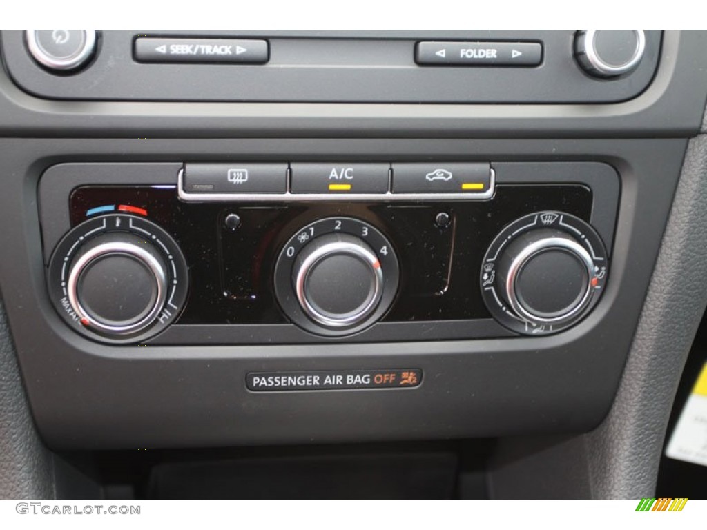2013 Volkswagen Golf 2 Door Controls Photo #69802479