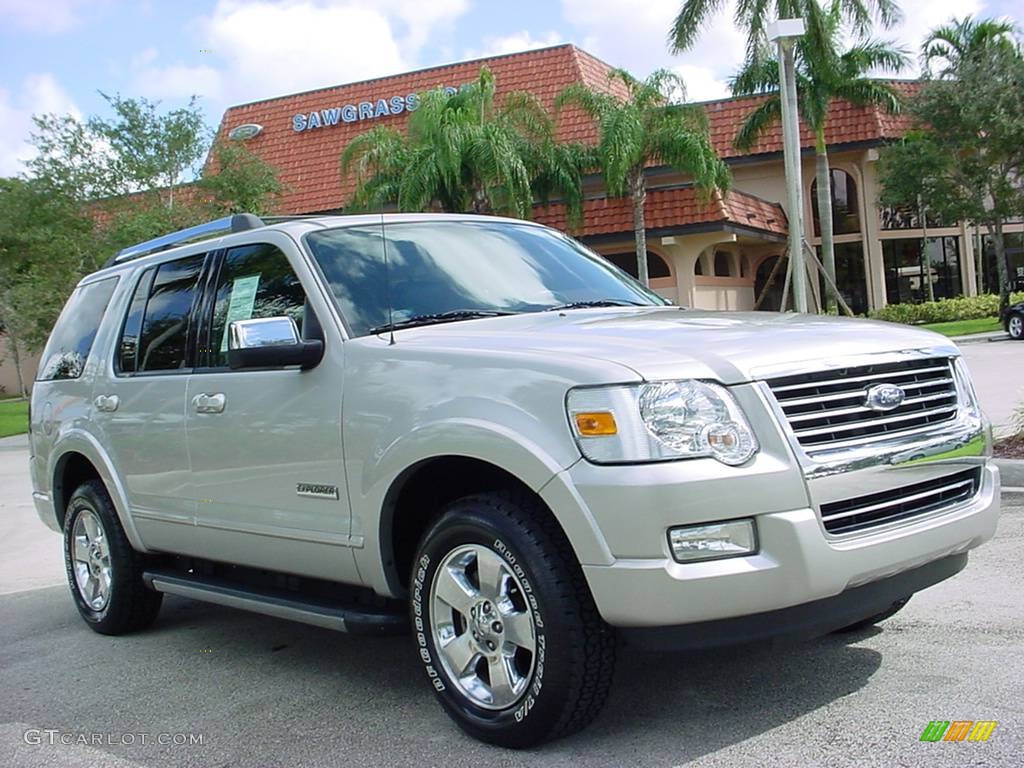 Silver Birch Metallic Ford Explorer