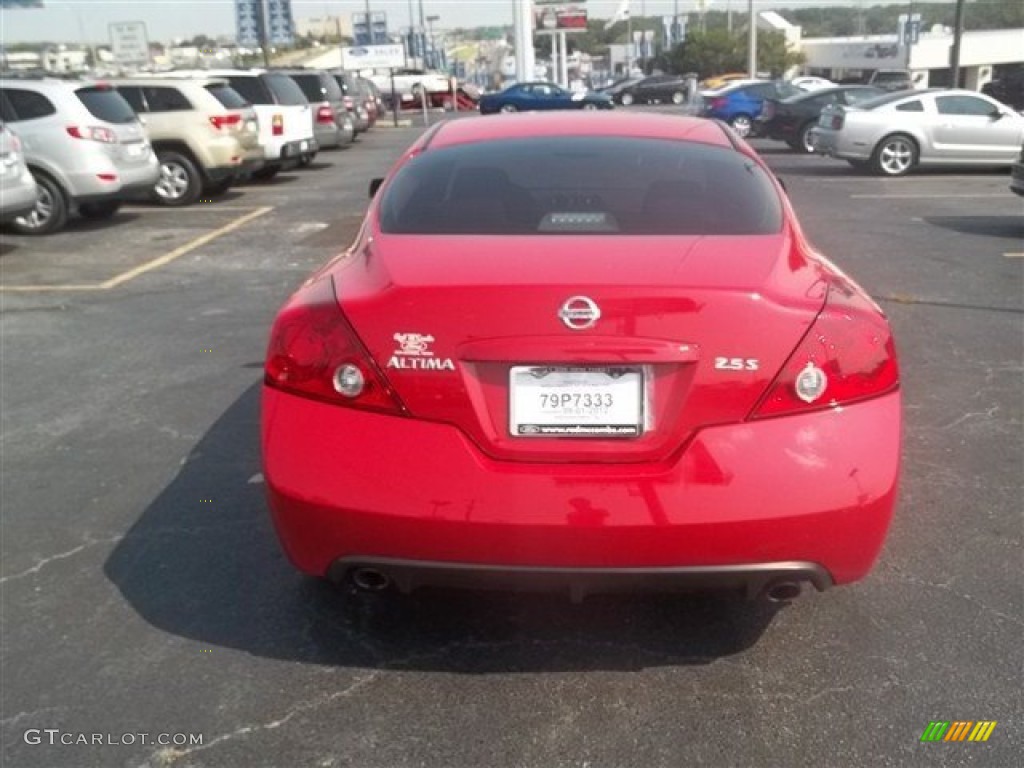 2009 Altima 2.5 S Coupe - Code Red Metallic / Charcoal photo #4