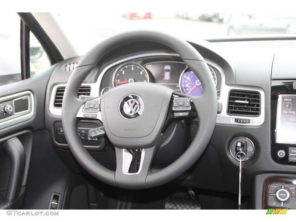 2013 Volkswagen Touareg TDI Executive 4XMotion Black Anthracite Steering Wheel Photo #69803983