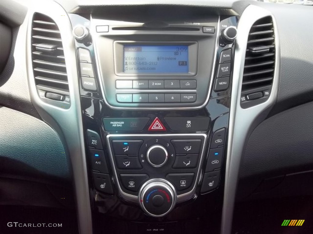 2013 Elantra GT - Shimmering Air Silver / Black photo #12