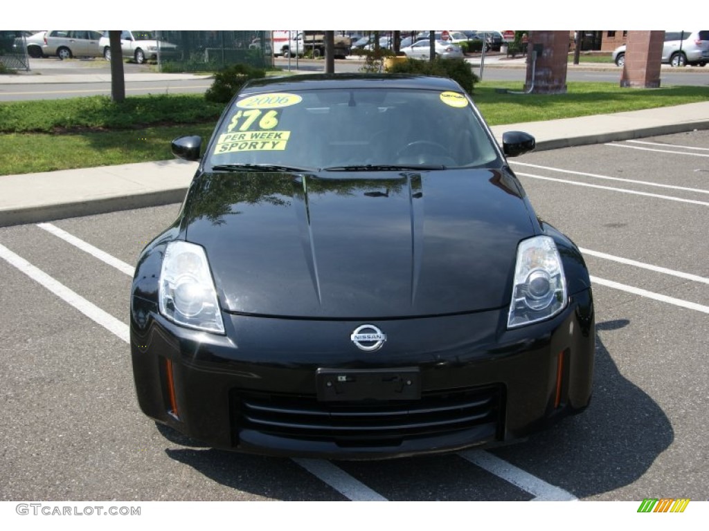 2006 350Z Touring Coupe - Magnetic Black Pearl / Charcoal Leather photo #2