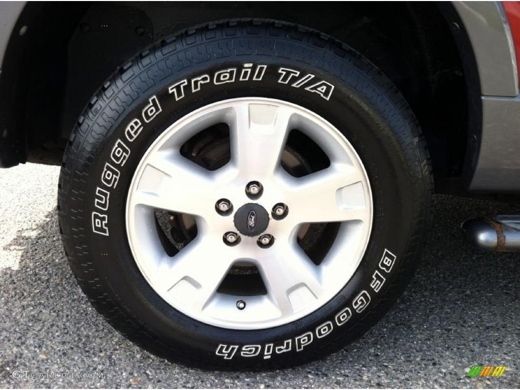 2005 Explorer XLT 4x4 - Redfire Metallic / Graphite photo #13