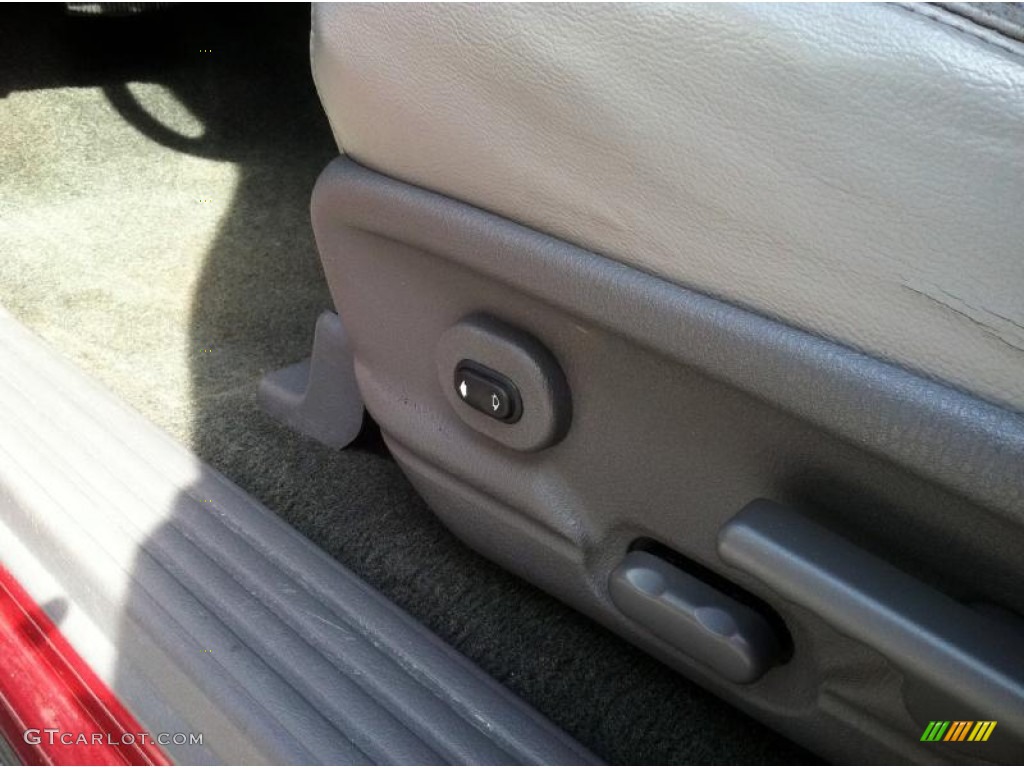 2005 Explorer XLT 4x4 - Redfire Metallic / Graphite photo #20